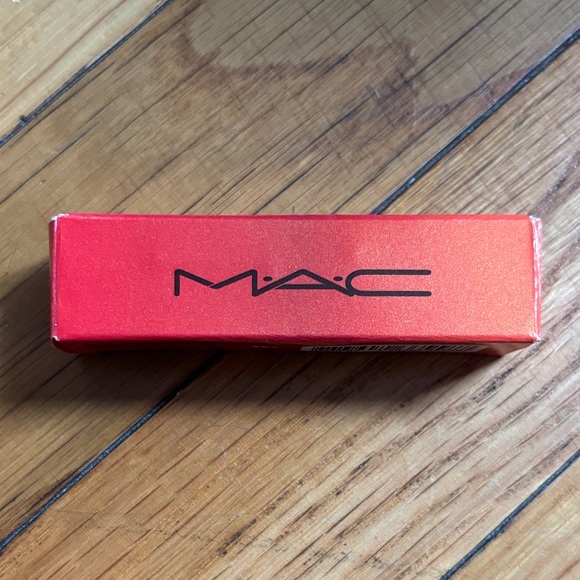 MAC Cosmetics Red Lipstick - Picture 1 of 2